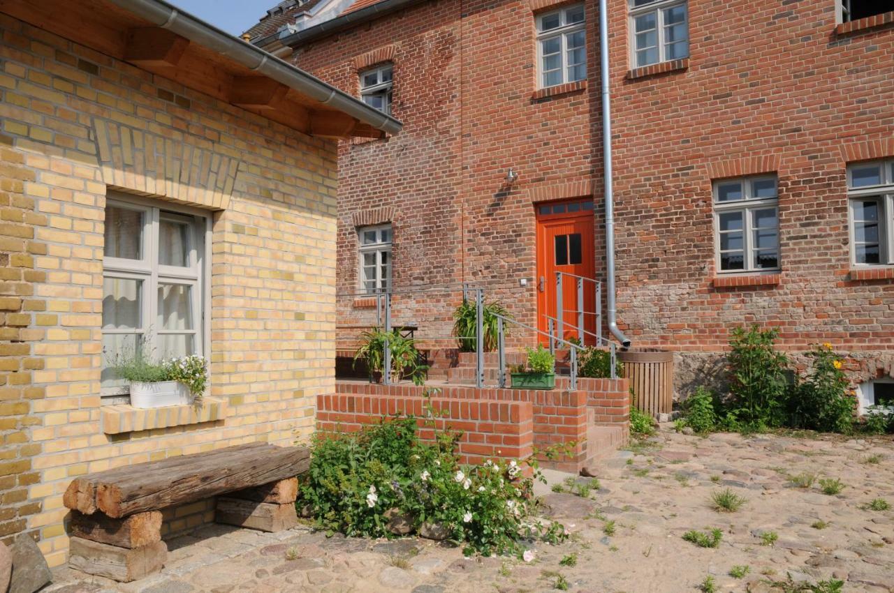 Mirabellenhof-Fewo Mit Terrasse Biesenthal 外观 照片